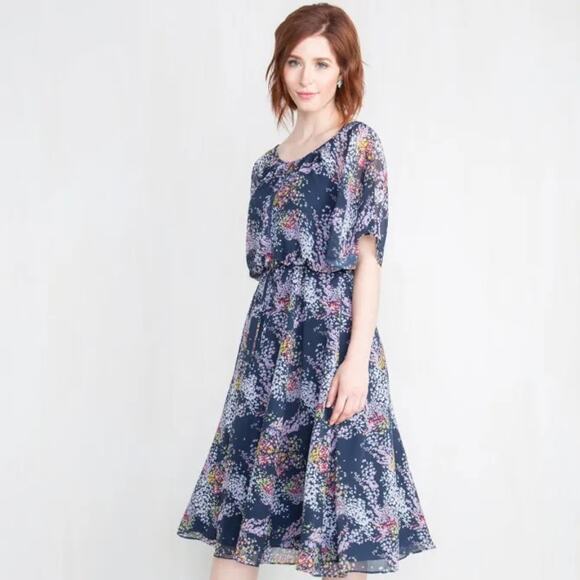 ModCloth Fiore Your Entertainment Flora Navy Blue Floral Cold Shoulder Dress Lg - Picture 1 of 16